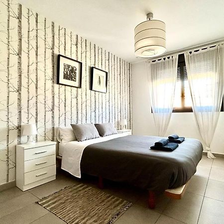 Hispalis Gran Plaza Sevilla Bagian luar foto