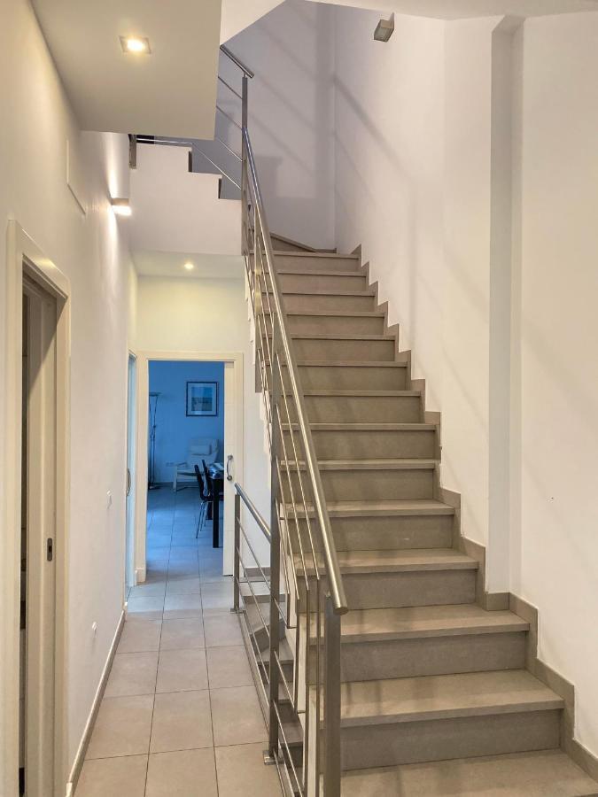 Hispalis Gran Plaza Sevilla Bagian luar foto